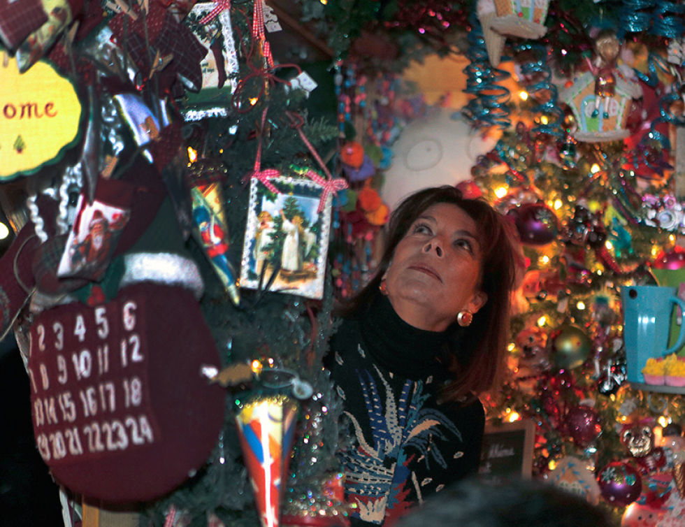 Tatiana, empresaria brasileña, desveló recientemente en una entrega de premios en Madrid que se encontraba en su sexto mes de embarazo, motivo por el cual su boda con Andrea Casiraghi se había retrasado hasta el 2013.
&nbsp;
